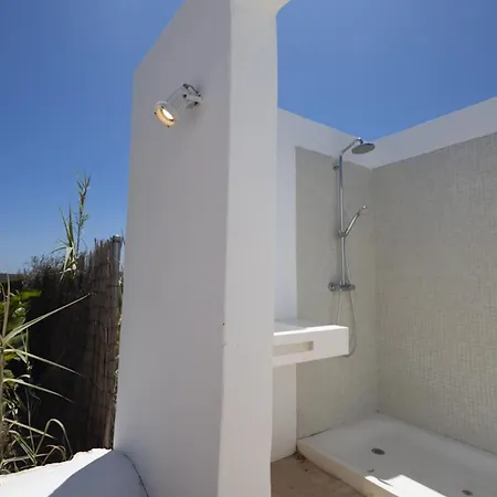 Tunio , Santa Gertrudis *