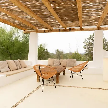 Nyaraló Tunio , Santa Gertrudis